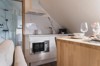 Cozy 1BR & Living Room Apartment, Just 15 Minutes to Downtown - Ghent - 3