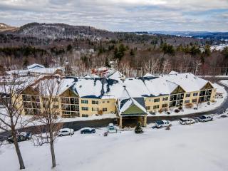 Mountain Edge Suites at Sunapee, an Ascend Collection Hotel - 1