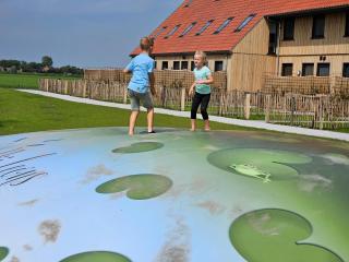 Spacious holiday home in Leons with garden - 9