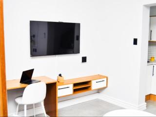 White House River Manor - 7