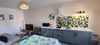 Les Sablines - T2 avec terrasse et parking 700m de l'océan - bébé bienvenu - 3