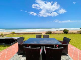 Hazel Cove Seafront Retreat - 8