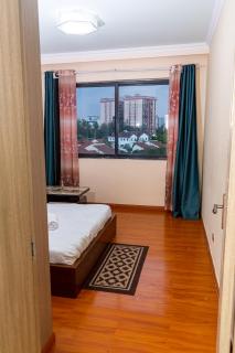 Luxury State House Road 3 Bedrooms all ensuite - 1