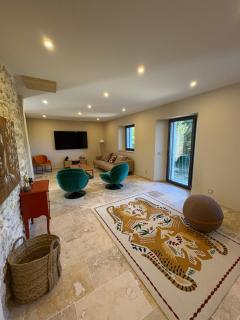 Le Mas des Sources - 2 Piscines - by Zenlife - 6