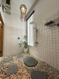 Da Nang Sea Breeze Private Villa Salt Pool & Bathtubs - 4