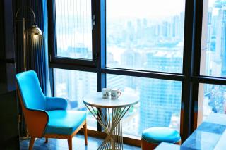 VKing High-Altitude River View Hotel - 0