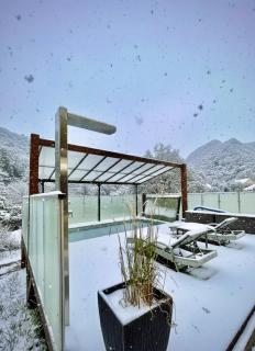 Cozy Swiss Retreat - Scenic Swiss Villa Close to Bern & Interlaken - 0