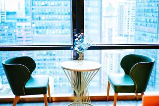 VKing High-Altitude River View Hotel - 6