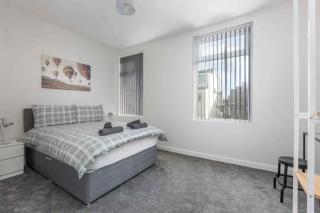 White Swallow Hotel - 8