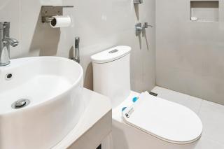 Urbanview Hotel JD Luxury Brebes - 2