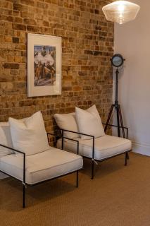 Stylish 3BR terrace in the heart of Surry Hills - 7