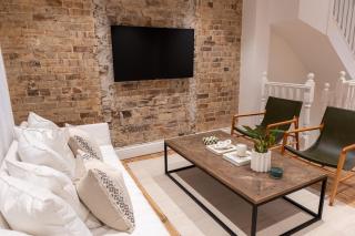 Stylish 3BR terrace in the heart of Surry Hills - 6