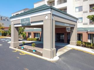Country Inn & Suites by Radisson, Convention Center - 0
