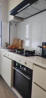 Spacious Furnished Apartment in Kilimani Near China Town, Nairobi - 2