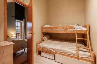 Alpine Apartment with Parking and Balcony - 4