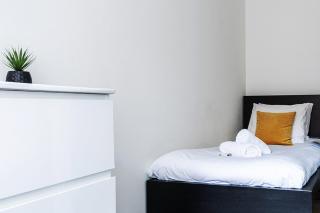 Cozy, Simple, And Affordable For Solo Traveler - 3