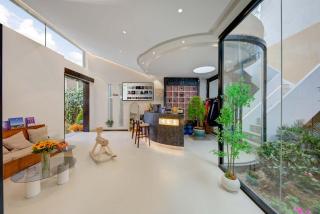 Shangri La cuckoo hotel - 1