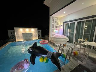 Good View Pool Villa Udonthani - 7