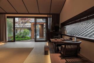 Return Courtyard Hotel - 1