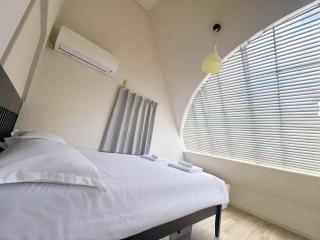 7時IN19時OUT # 新宿駅電車4分 # 駅8分 # 新規リノベーション # 最大5名 # 専用バスキッチン # 7 00 IN19 00 OUT # 4 min train to Shinjuku # 8 min walk to station # Newly renovated # Max 5 guests # Private bath kitchen - 2