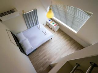 7時IN19時OUT # 新宿駅電車4分 # 駅8分 # 新規リノベーション # 最大5名 # 専用バスキッチン # 7 00 IN19 00 OUT # 4 min train to Shinjuku # 8 min walk to station # Newly renovated # Max 5 guests # Private bath kitchen - 6