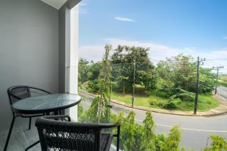 Ozone 2 Bed Condominium in Splendid Laguna Area - 4