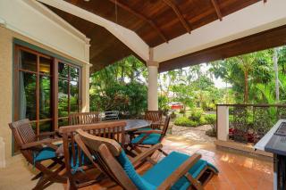 Laguna Lakeshore Villas Residence - Spacious Townhouse with Tropical Pool Access - 6