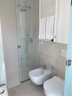 Velar Apartment Suites - 1