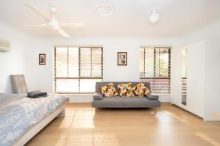 Cozy Studio Suite in House - Private Kitchen Bath - 5