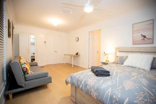 Cozy Studio Suite in House - Private Kitchen Bath - 1