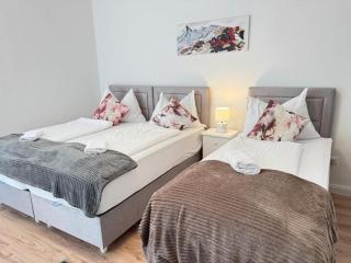 Casa Uno Family & Friends Stay - 4