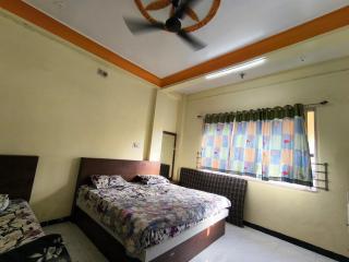 Vyas Ji Guest House - 1