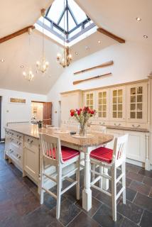 Family retreat set in Lyme Regis - 9