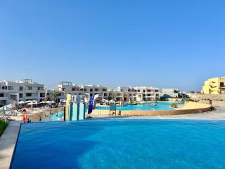 Makadi Heights Luxury 1-BR App Garden Lagoon - 8