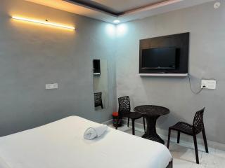 POP 84045B Townhouse Vikas Marg - 3