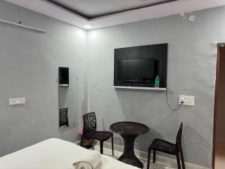 Townhouse Preet Vihar Delhi - 5