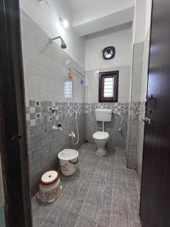 BLiSSFULL HOME Min-away frm GNRC Healthcty Hosptal - 3