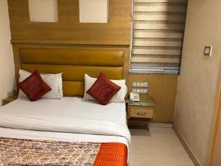 Hotel O Delhi Technological University Formerly Delta Five - 1