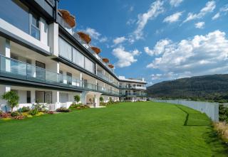 Fuxian Lake Su Qing Qingzhou Cliff Hotel - 1