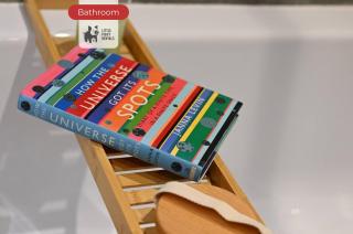 Jungle King Suite with Parking - 2