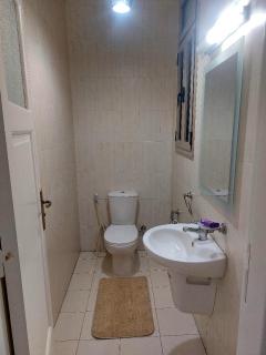 Modern 2BR Apt in Garden City - 7