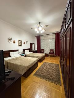 Modern 2BR Apt in Garden City - 4