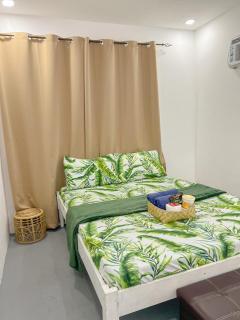 Silom Hostel Siargao - 1