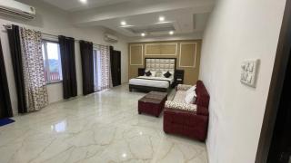 Hotel Yashoda Palace - 1