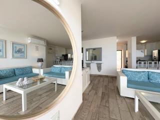 5 Glitter Bay - Seaviews and beach access - Umhlanga 2BR - 4