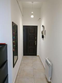 Cozy Two-Bedroom Apartment Near Cascade - 3