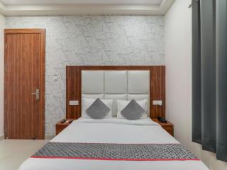 Super Townhouse Majestic Hotel Near Phoenix Palassio - 0