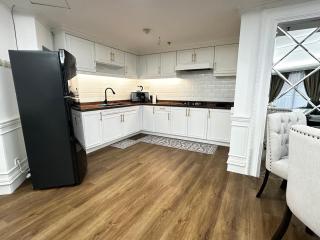 3br luxury sudirman tower ,next mall lippo nusantara - 5