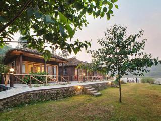 Lake Chahafi Resort - Kisoro - 3