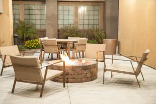 GreenTree Inn & Suites Phoenix Sky Harbor - 3
